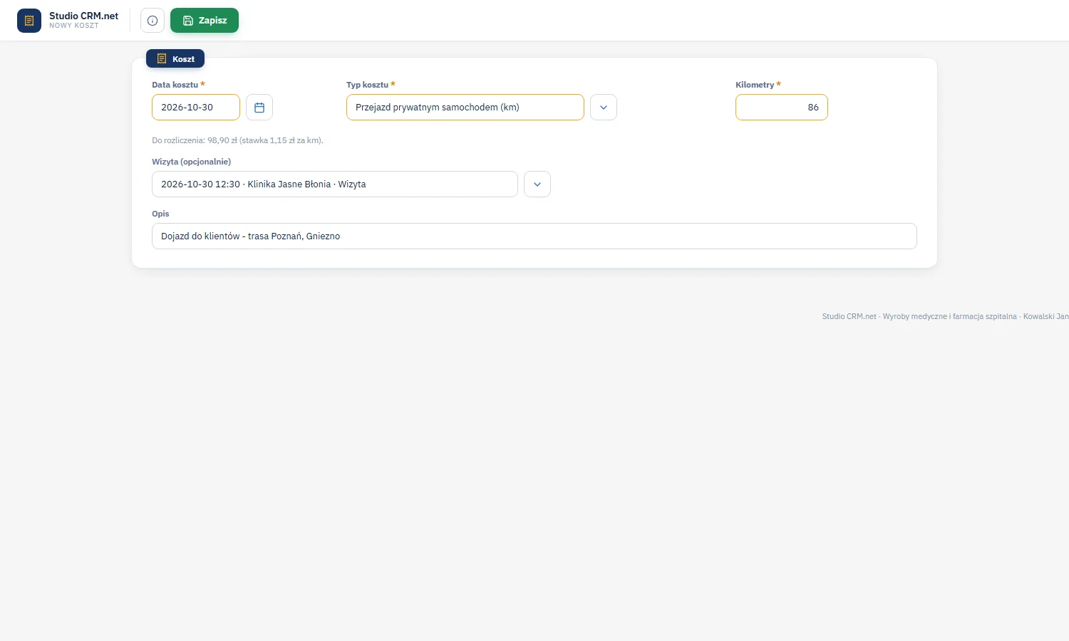 Studio CRM.net - formularz Nowy koszt z datą, typem Przejazd prywatnym samochodem (km), 86 kilometrami i podpowiedzią Do rozliczenia 98,90 zł przy stawce 1,15 zł za km, wybraną wizytą i opisem