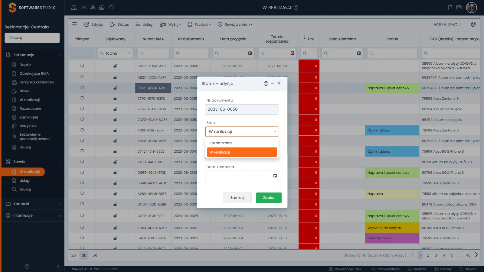Studio RMA.net - okno Status - edycja nad rejestrem Serwis W realizacji z rozwiniętą listą Stan, na której są pozycje Rozpatrzona i W realizacji