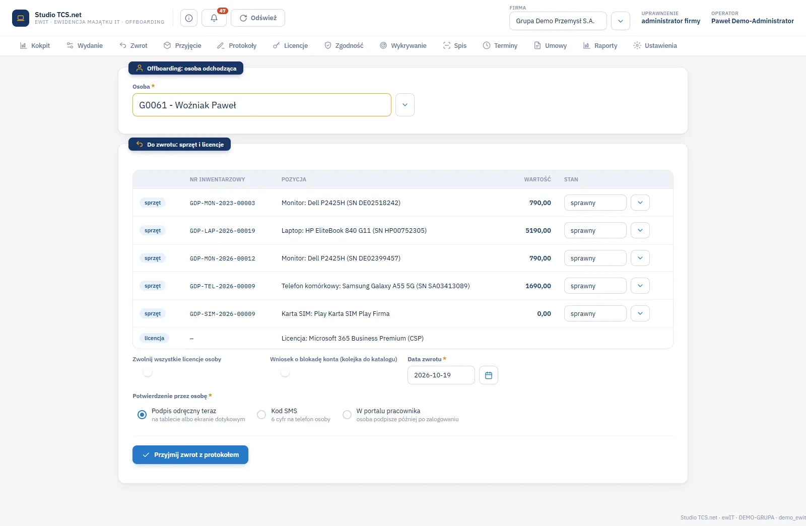 Studio ewidIT - kreator Offboarding z listą sprzętu i licencji do zwrotu, przełącznikami zwolnienia licencji i blokady konta oraz wyborem sposobu podpisu