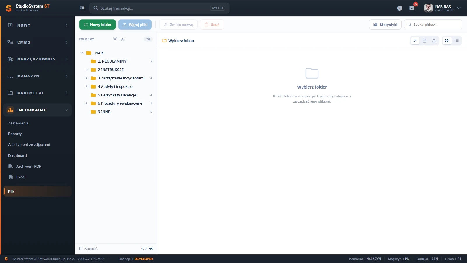 Studio TCS.net - menedżer plików w menu Informacje, Pliki: drzewo folderów roli z licznikami plików, przyciski Nowy folder i Wgraj pliki oraz pole Szukaj plików
