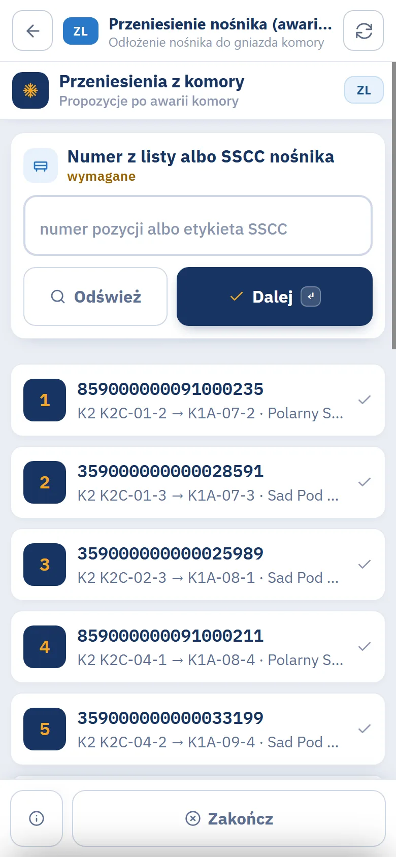 Terminal, transakcja Przeniesienia z komory: pole Numer z listy albo SSCC nośnika, przyciski Odśwież i Dalej oraz lista propozycji z nośnikiem, trasą K2C-01-2 do K1A-07-2 i kontrahentem