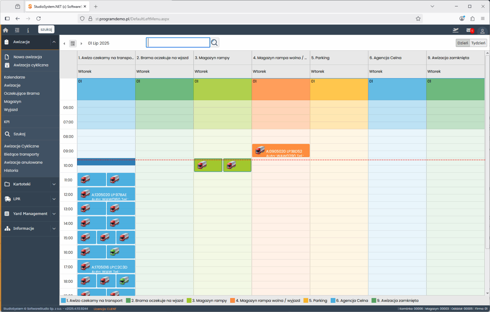 Interfejs systemu Studio VSS.net prezentujący harmonogram awizacji transportów w formie graficznego grafiku z podziałem na rampy i statusy.